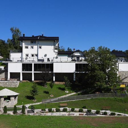 Motel Aladin Cazin Zewnętrze zdjęcie