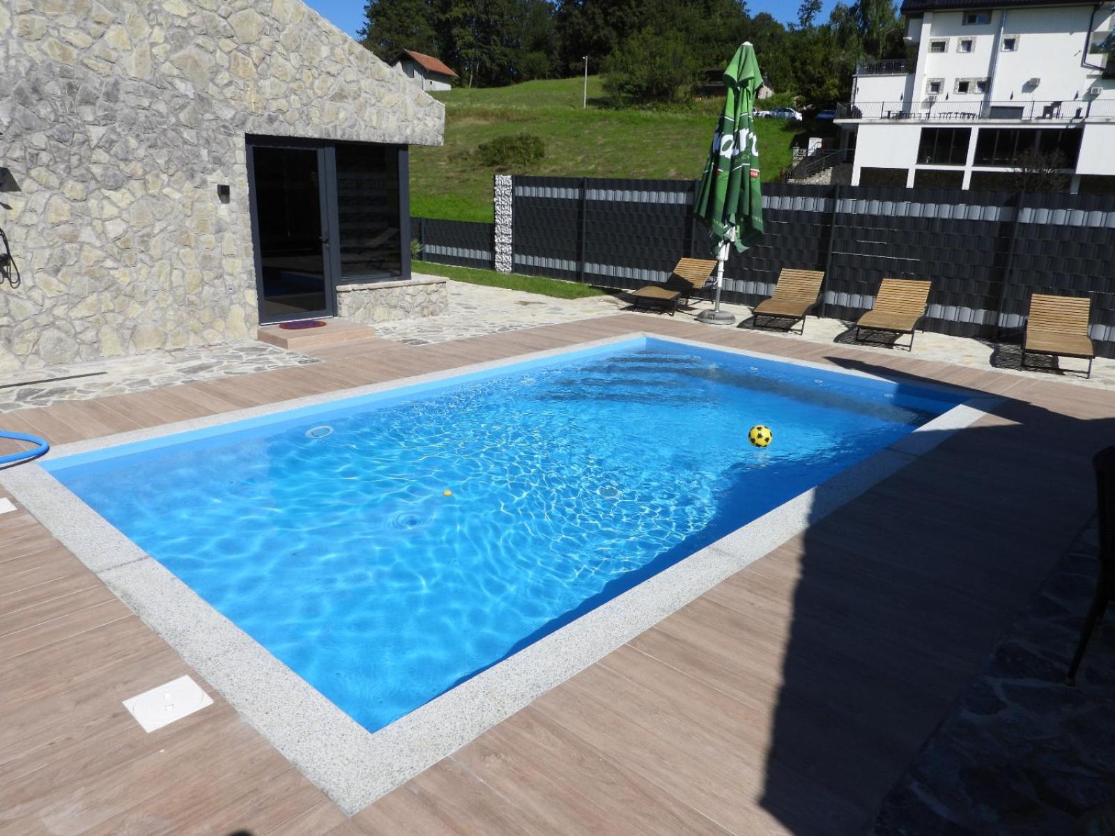 Motel Aladin Cazin Zewnętrze zdjęcie